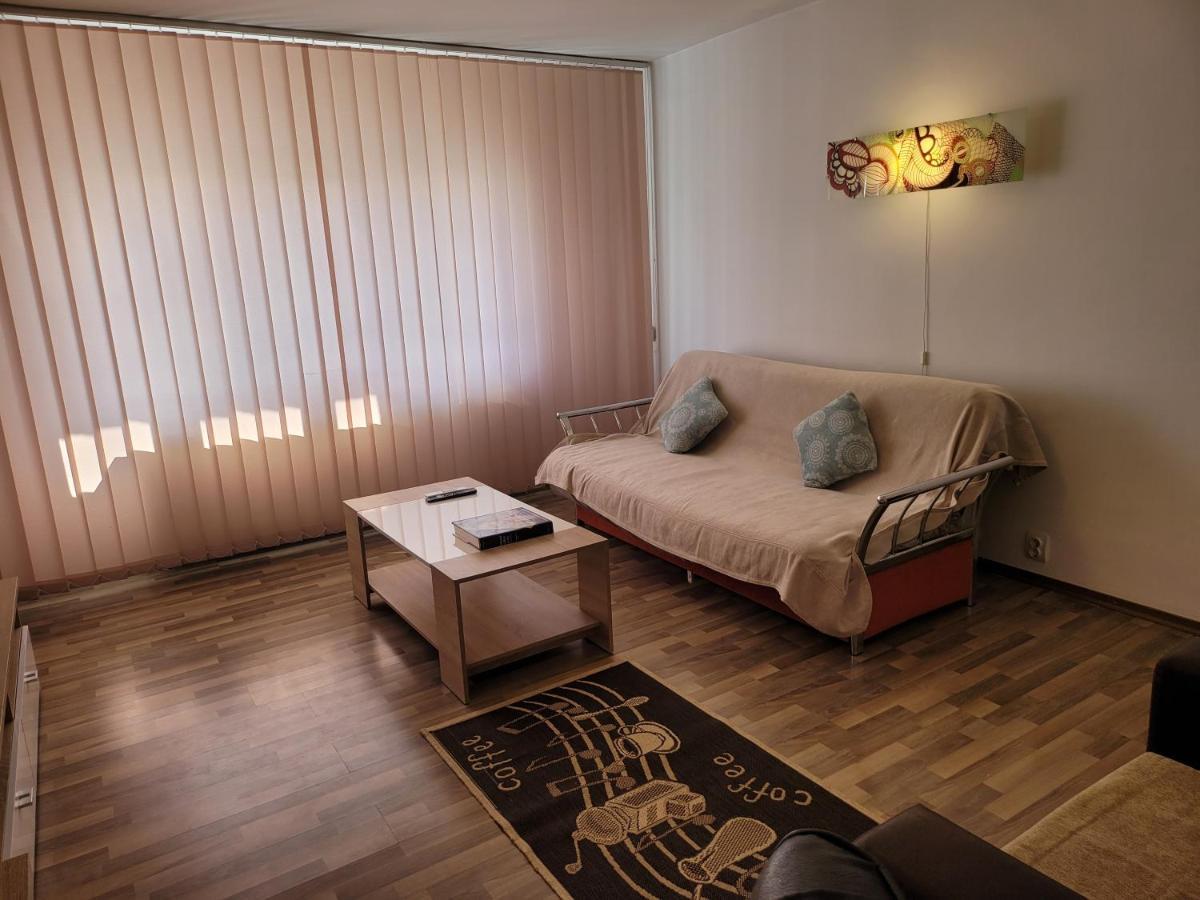 Ferienwohnung Quiet, Relaxing, Family Friendly Bukarest Exterior foto